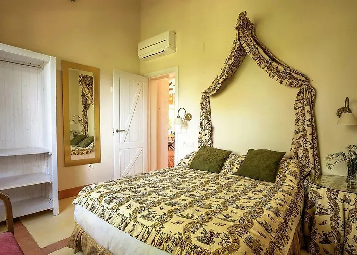 El Escondite De Pedro Malillo 칸델레다